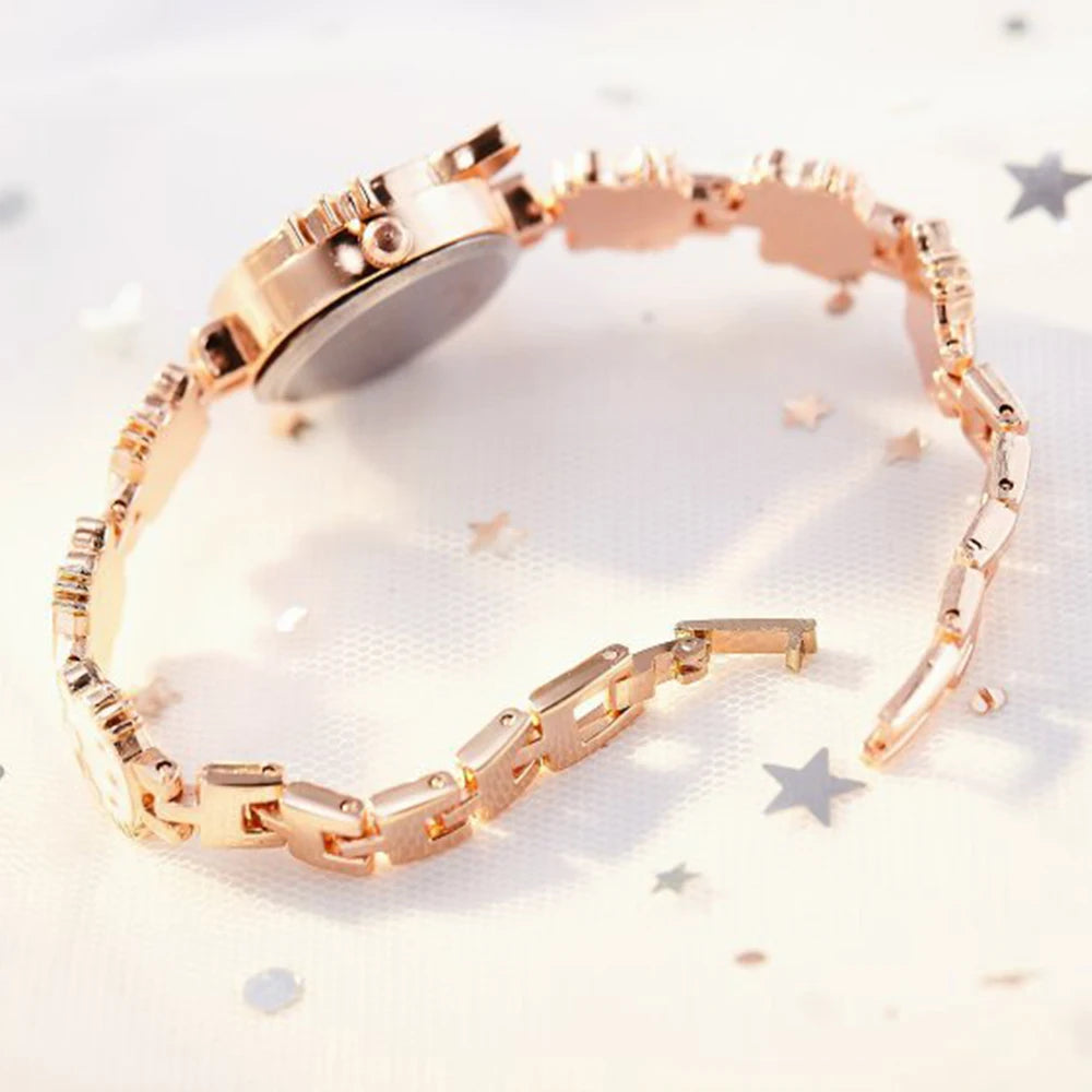 Hello Kitty Women/Jr.'s Wristwatch Waterproof Electronic Quartz Watches